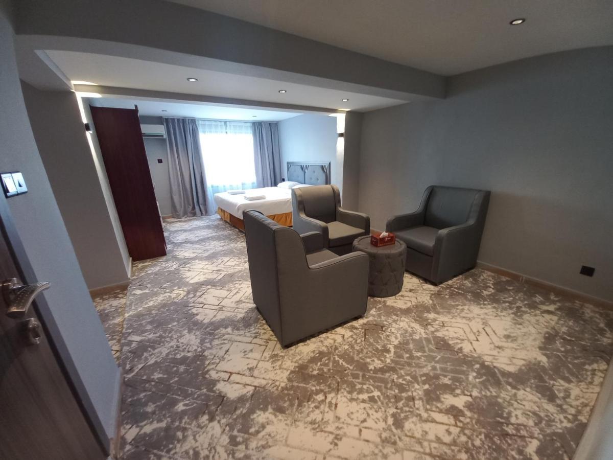 Sur Hotel Esterno foto
