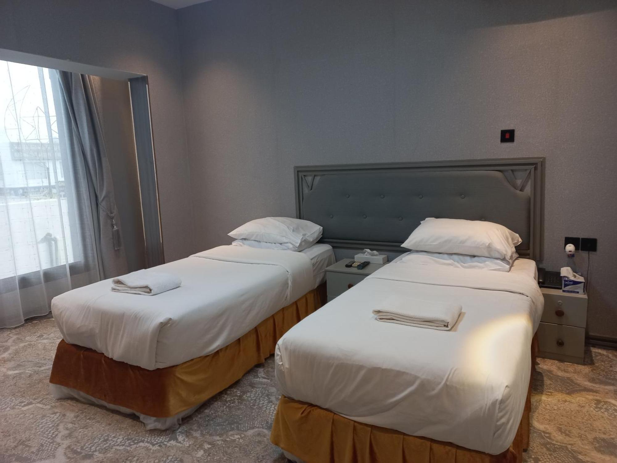 Sur Hotel Esterno foto