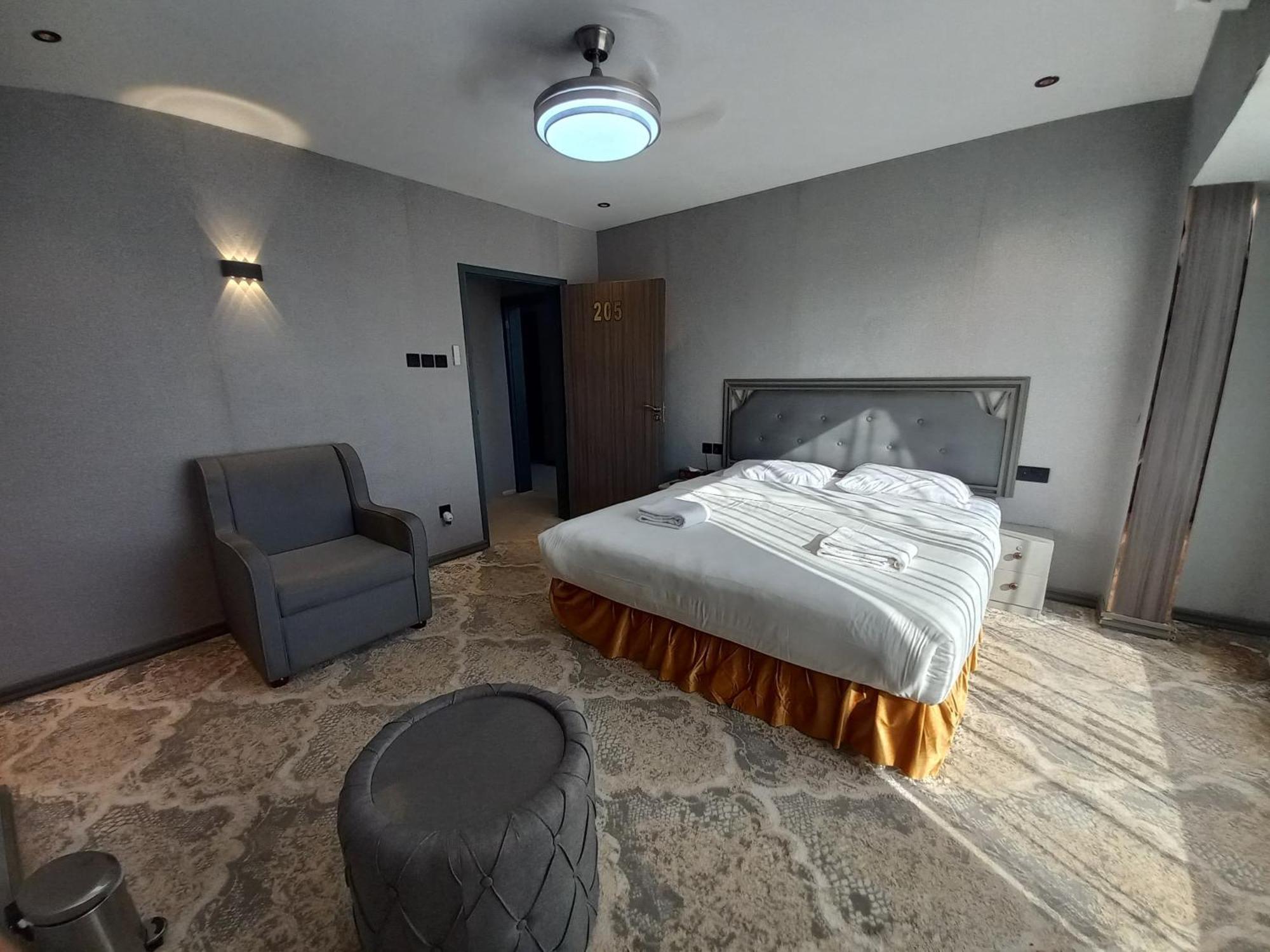 Sur Hotel Esterno foto